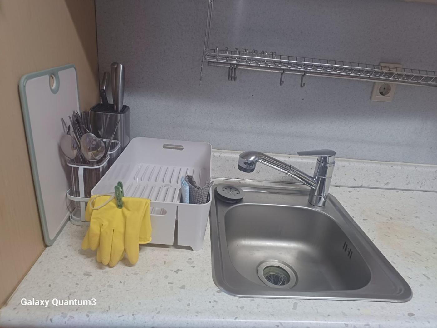 Hongdae Guesthouse2 1Min From Hongik Uni Station Exit #1 โซล ภายนอก รูปภาพ